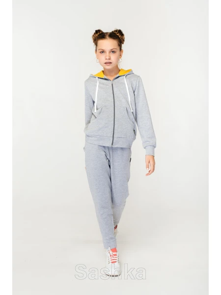 Спортивний костюм для дівчинки світло-сірий з жовтим